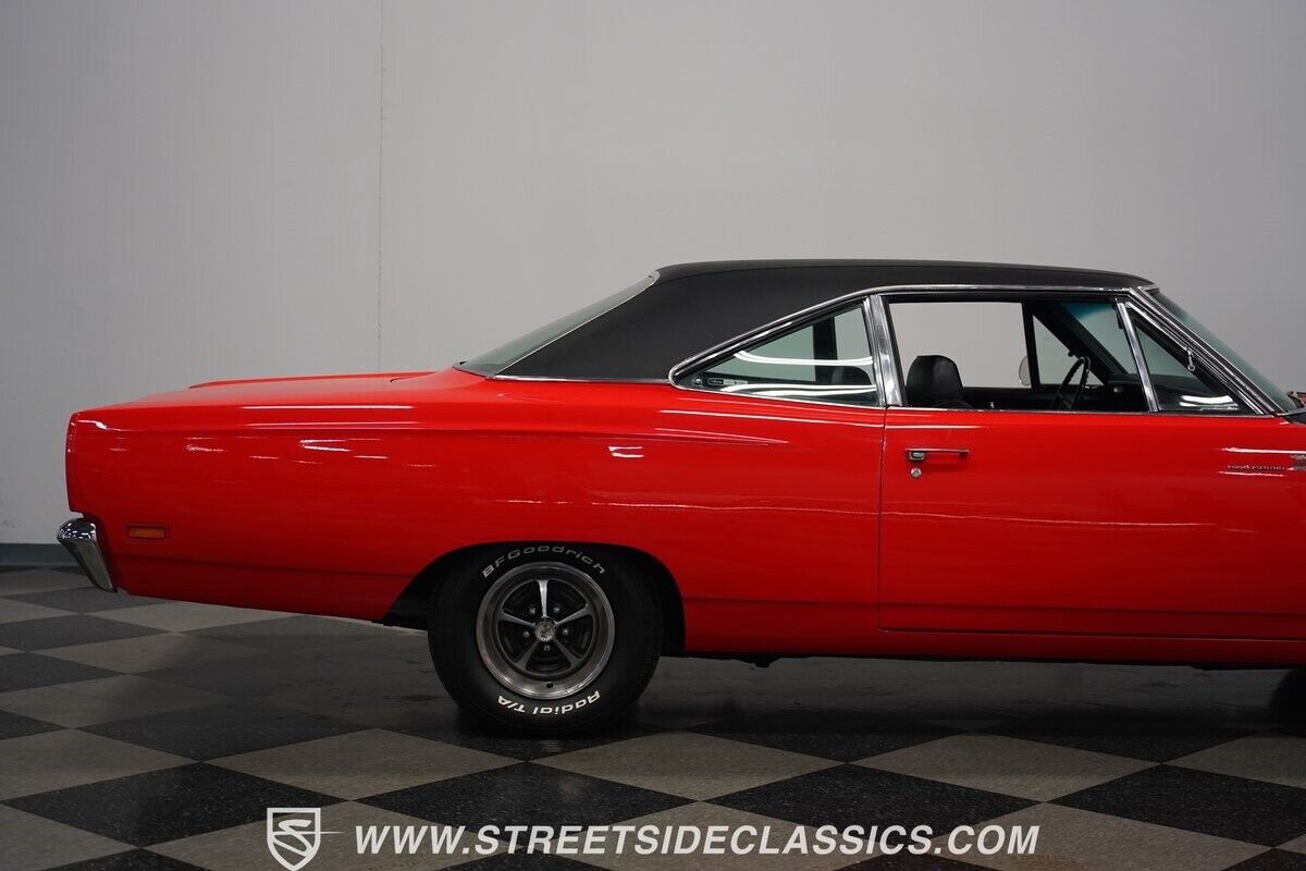 Plymouth-Road-Runner-1969-Hardtop-33