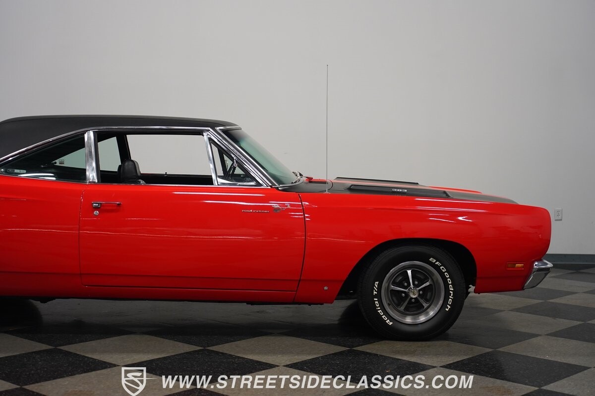Plymouth-Road-Runner-1969-Hardtop-34