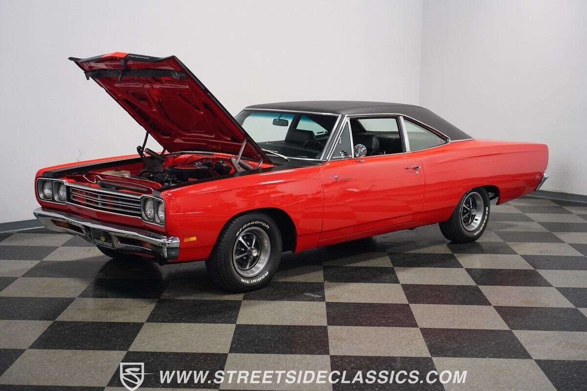 Plymouth-Road-Runner-1969-Hardtop-35