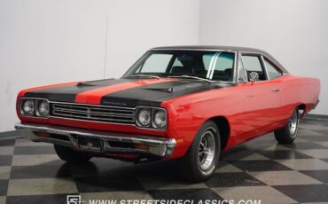 Plymouth-Road-Runner-1969-Hardtop-5