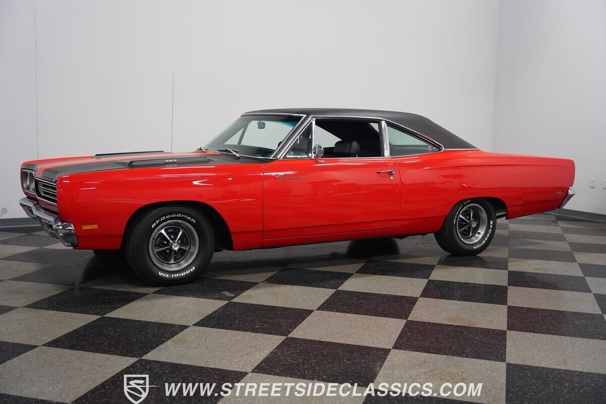 Plymouth-Road-Runner-1969-Hardtop-7