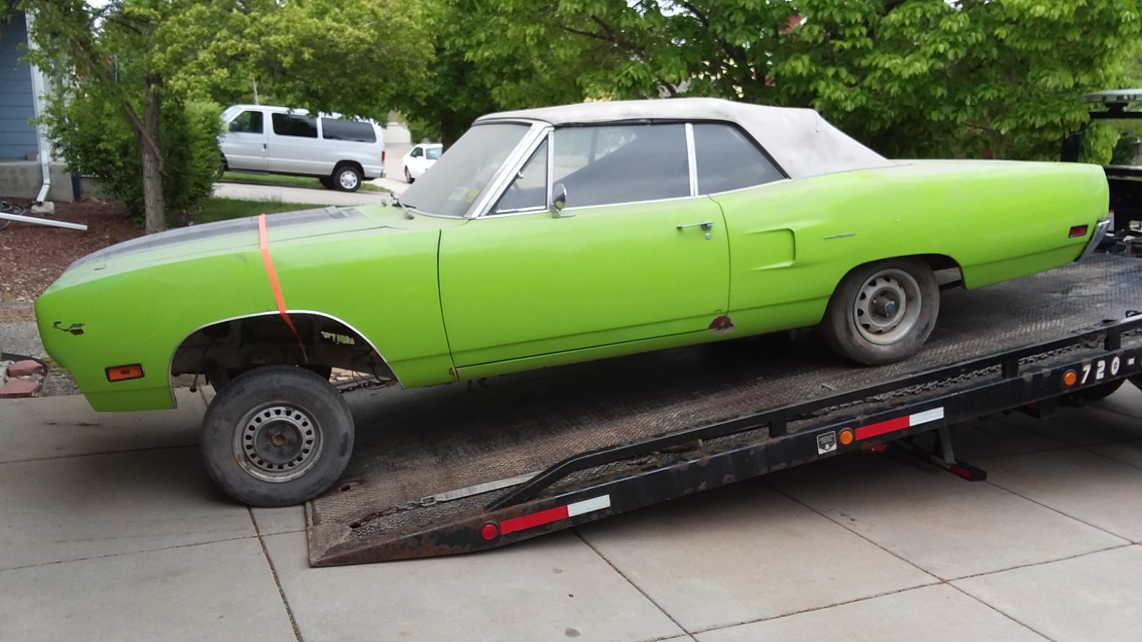 Plymouth-Road-Runner-1970-Convertible