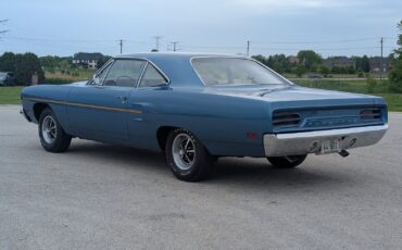Plymouth-Road-Runner-1970-Coupe-13