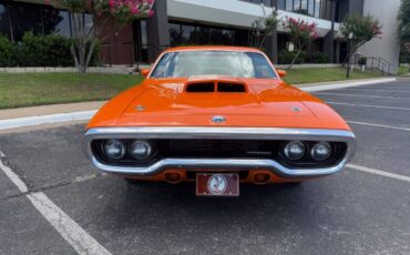 Plymouth-Road-Runner-1972-Coupe-1
