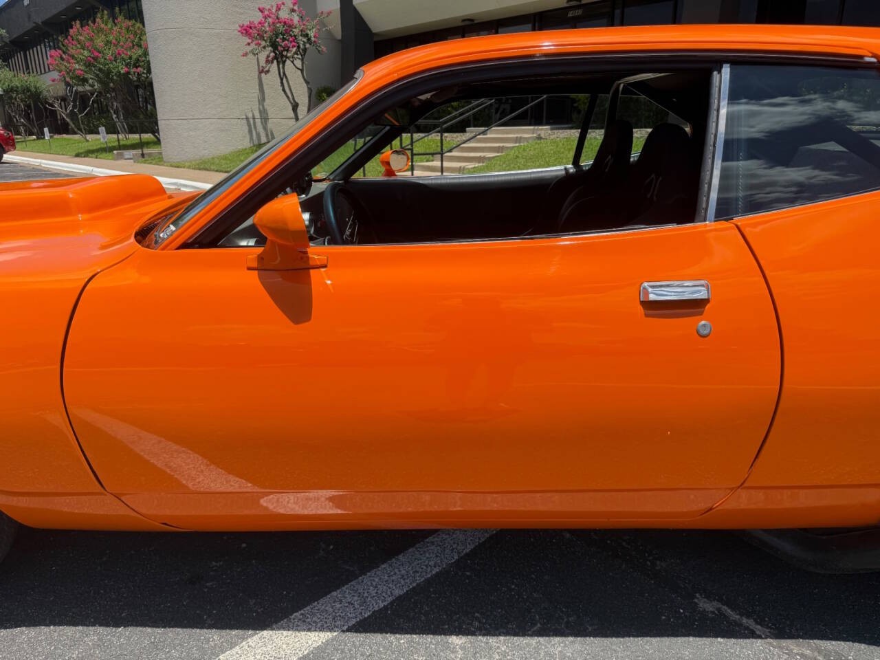 Plymouth-Road-Runner-1972-Coupe-16