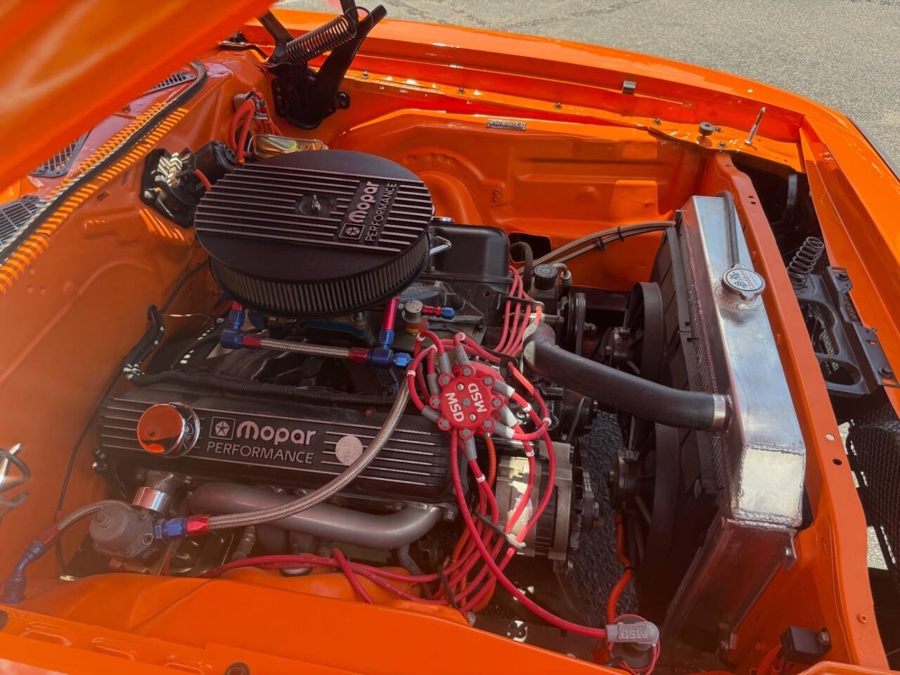 Plymouth-Road-Runner-1972-Coupe-39