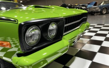 Plymouth-Road-Runner-1973-Coupe-13