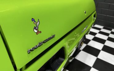 Plymouth-Road-Runner-1973-Coupe-15