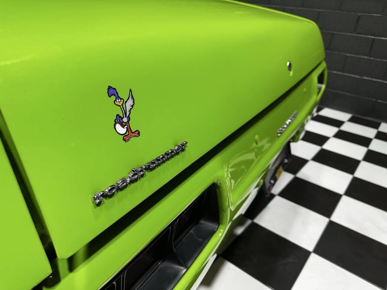 Plymouth-Road-Runner-1973-Coupe-15