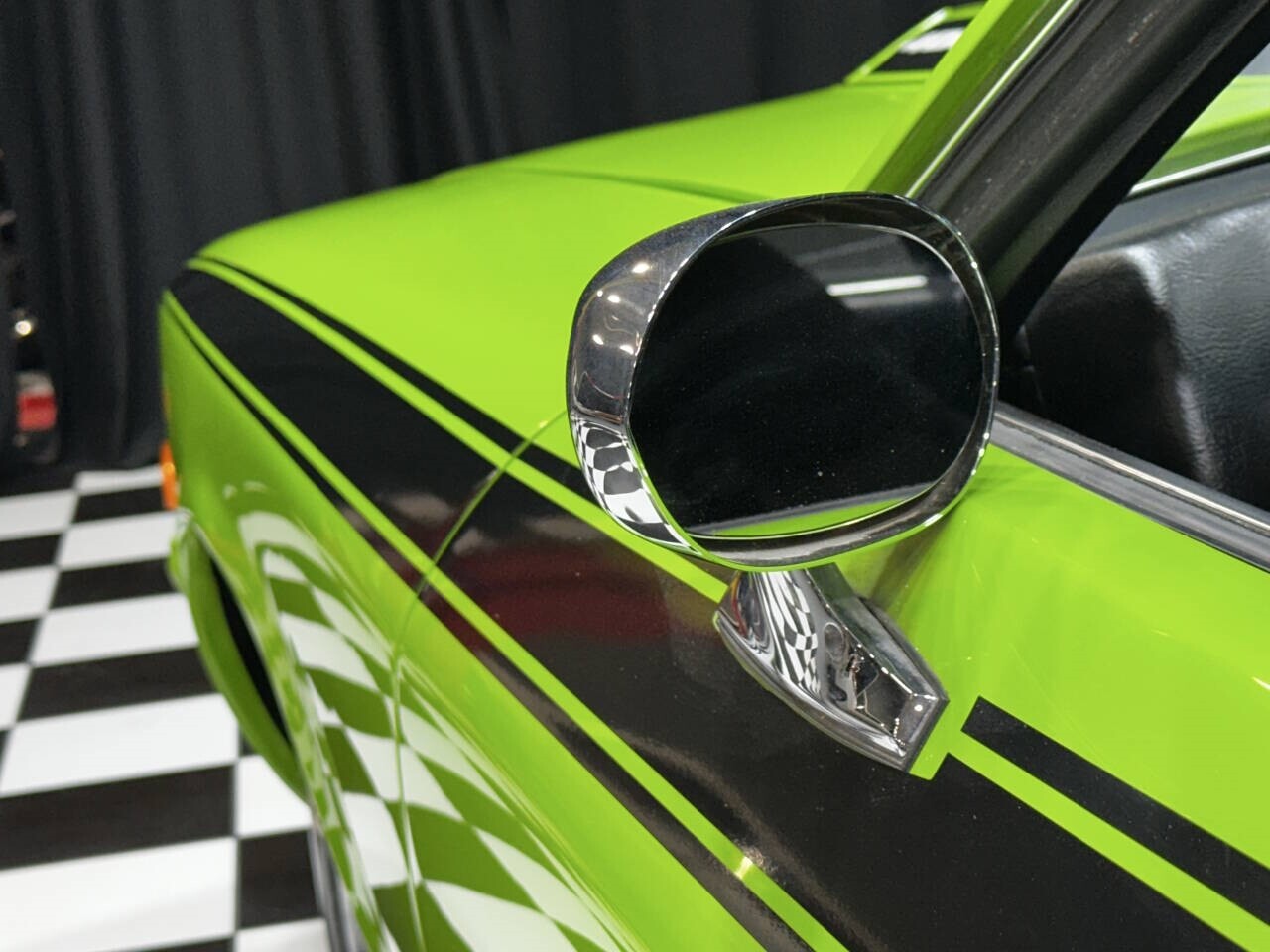 Plymouth-Road-Runner-1973-Coupe-17
