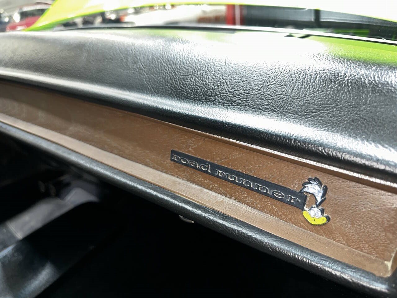 Plymouth-Road-Runner-1973-Coupe-31