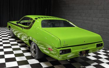 Plymouth-Road-Runner-1973-Coupe-32