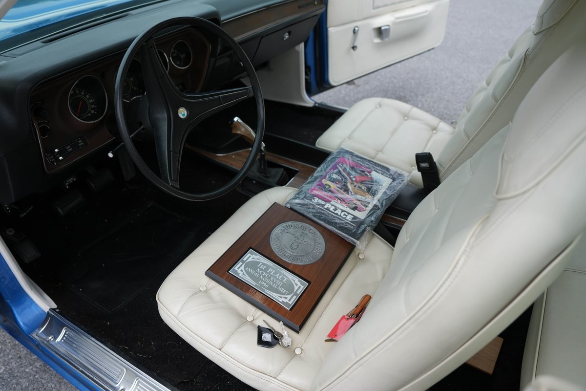 Plymouth-Road-Runner-1973-Fastback-13