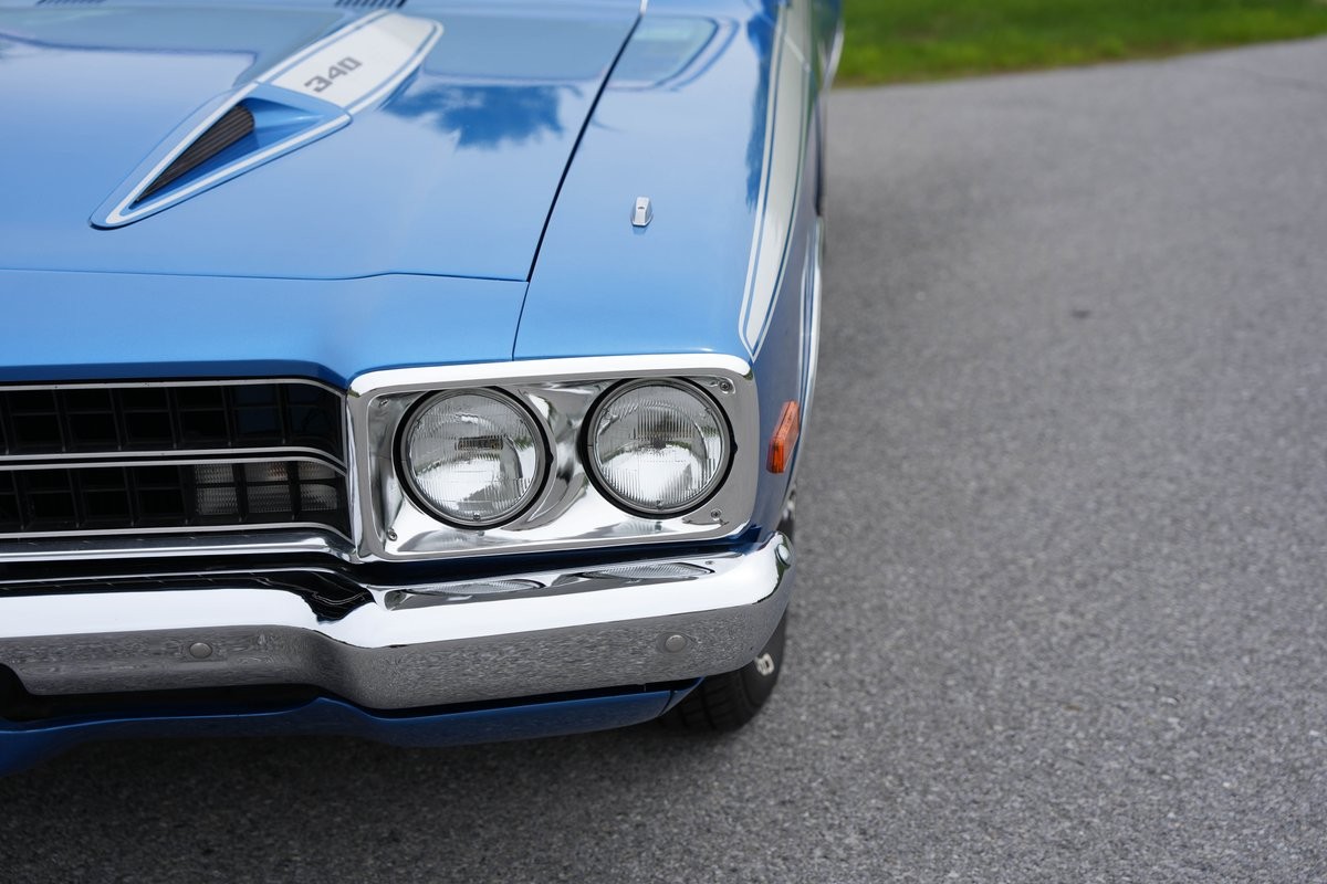 Plymouth-Road-Runner-1973-Fastback-20