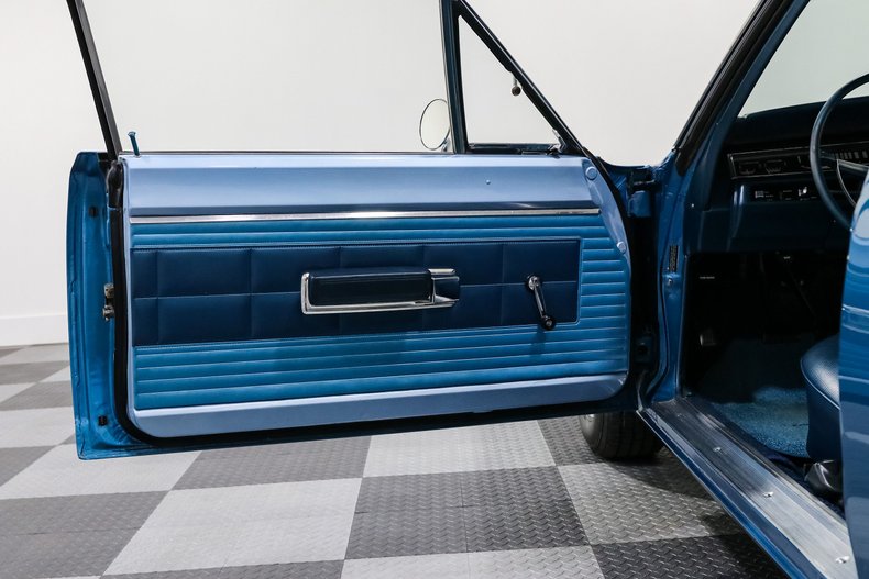 Plymouth-Road-runner-1968-BLUE-Blue-16