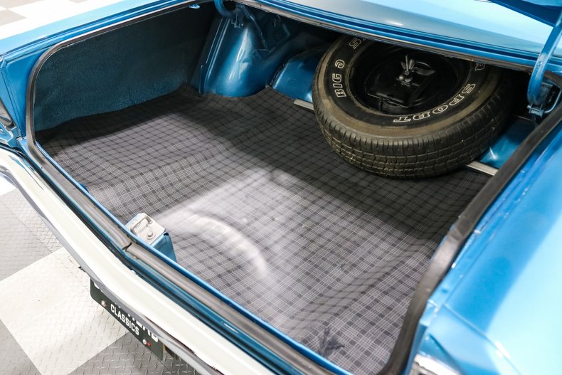 Plymouth-Road-runner-1968-BLUE-Blue-26