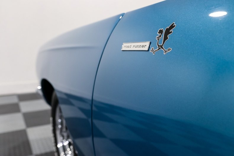 Plymouth-Road-runner-1968-BLUE-Blue-5