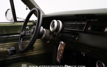 Plymouth-Road-runner-1969-Forest-Green-Metalli-Green-47