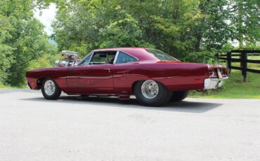 Plymouth-Road-runner-1970-Candy-Brandy-Wine-Black-and-Grey-11