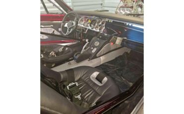 Plymouth-Road-runner-1970-Candy-Brandy-Wine-Black-and-Grey-13