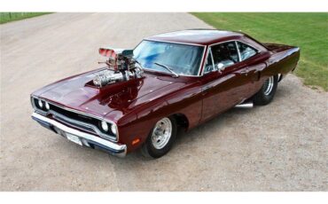 Plymouth-Road-runner-1970-Candy-Brandy-Wine-Black-and-Grey-4