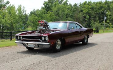 Plymouth-Road-runner-1970-Candy-Brandy-Wine-Black-and-Grey-5