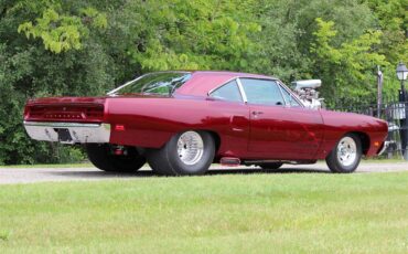 Plymouth-Road-runner-1970-Candy-Brandy-Wine-Black-and-Grey-8