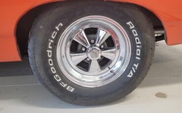 Plymouth-Road-runner-1970-Citrus-orange-White-16