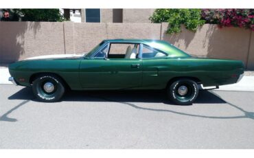 Plymouth-Road-runner-1970-Ivy-Green-White-1