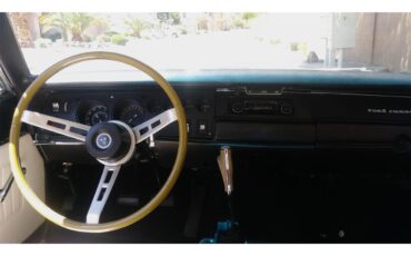 Plymouth-Road-runner-1970-Ivy-Green-White-11