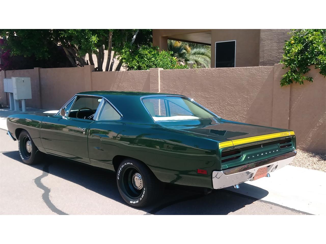 Plymouth-Road-runner-1970-Ivy-Green-White-2