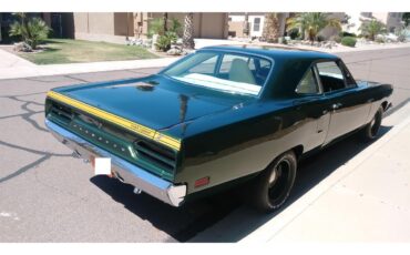 Plymouth-Road-runner-1970-Ivy-Green-White-4