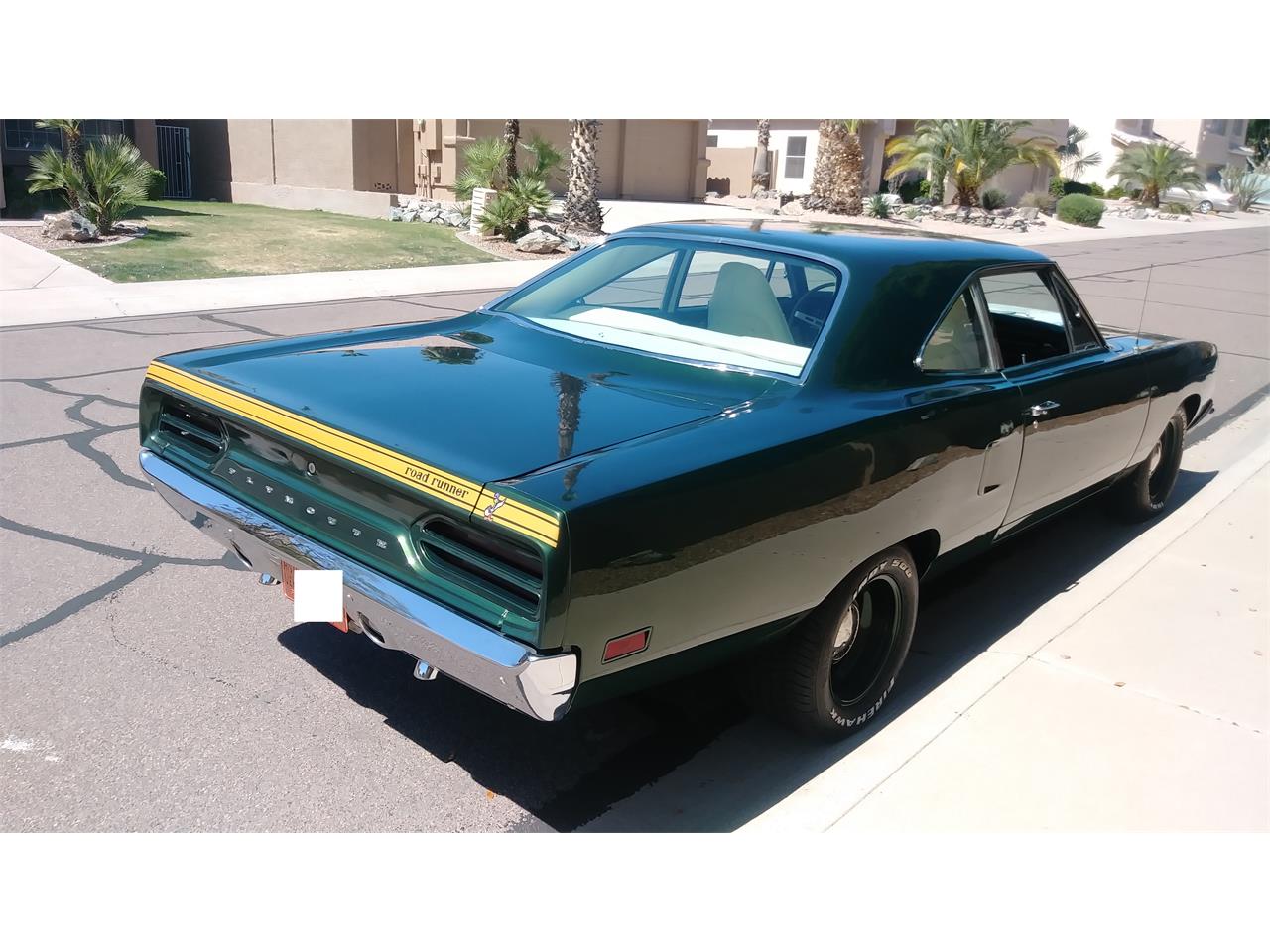 Plymouth-Road-runner-1970-Ivy-Green-White-4