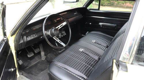Plymouth-Roadrunner-1968-Yellow-Black-15