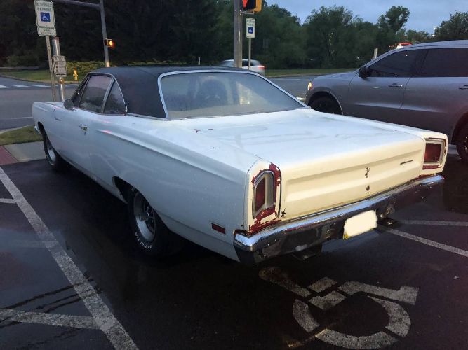 Plymouth-Roadrunner-1969-White-3