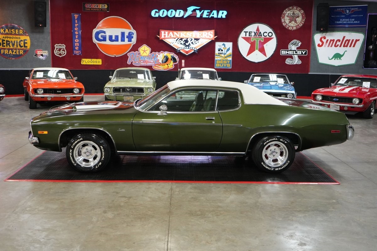 Plymouth-Satellite-Sebring-Plus-1973-Coupe-10