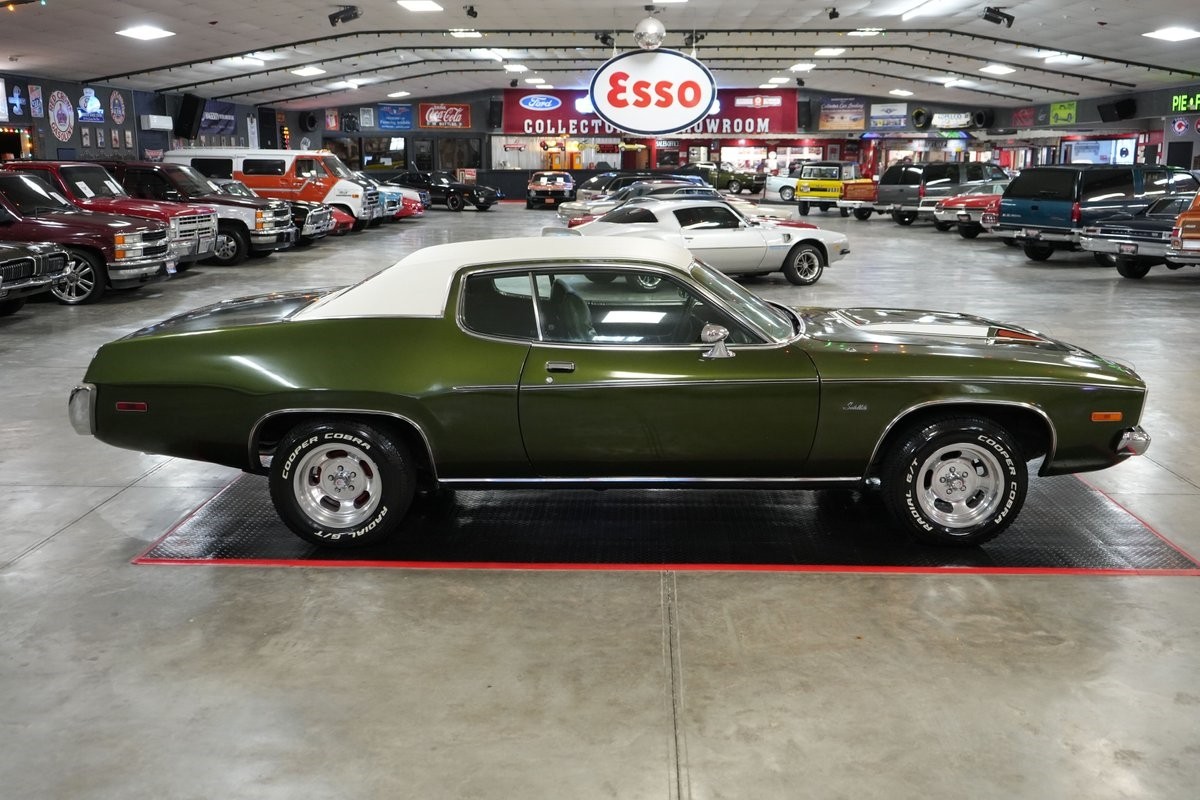 Plymouth-Satellite-Sebring-Plus-1973-Coupe-15