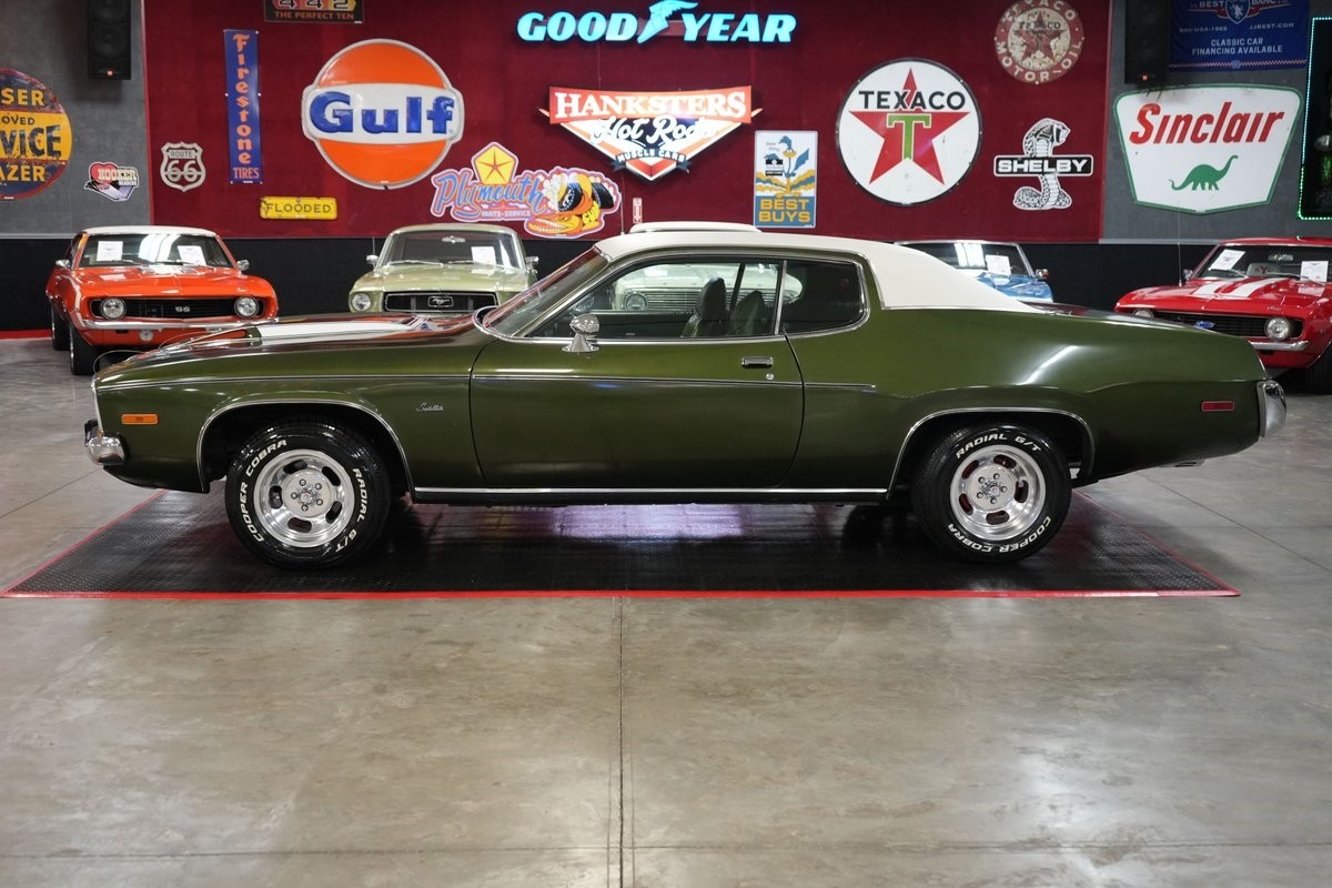 Plymouth-Satellite-Sebring-Plus-1973-Coupe-2