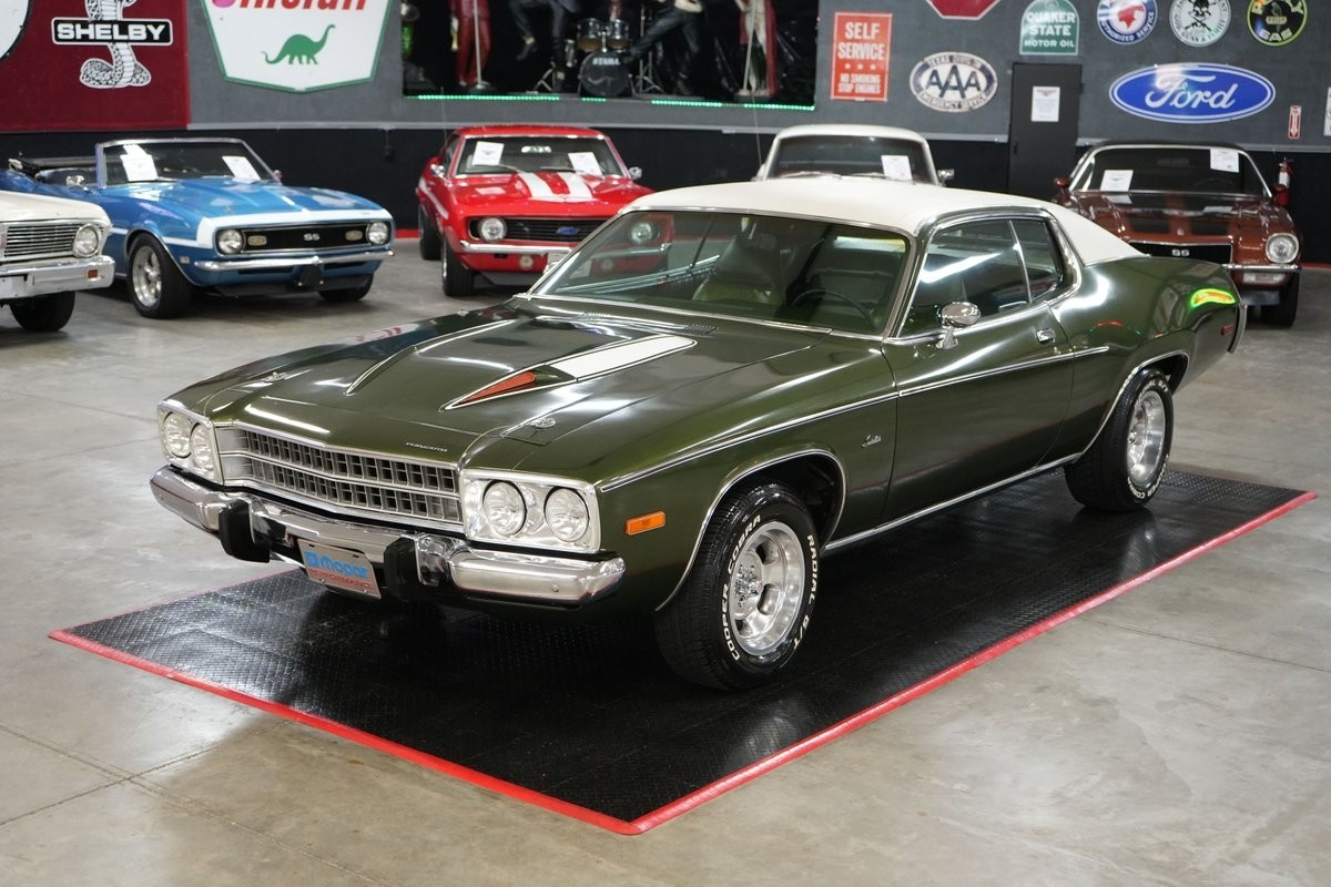 Plymouth-Satellite-Sebring-Plus-1973-Coupe-9