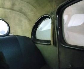 Plymouth-Sedan-1938-8