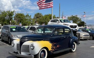 Plymouth-Special-deluxe-1940-Blue-Tan