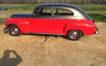 Plymouth-Special-deluxe-1947