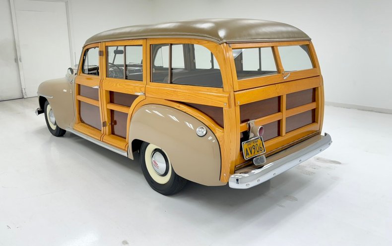 Plymouth-Special-deluxe-1947-Battalion-Beige-Saddle-10