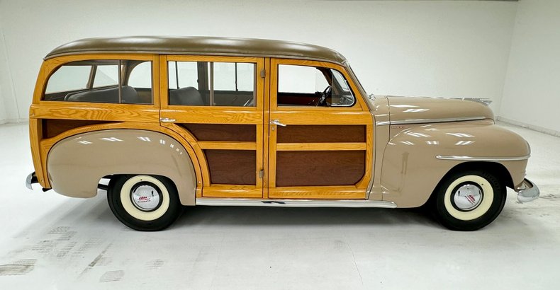 Plymouth-Special-deluxe-1947-Battalion-Beige-Saddle-11