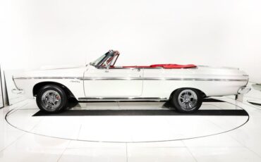 Plymouth-Sport-fury-1963-Ermine-White-Red-43