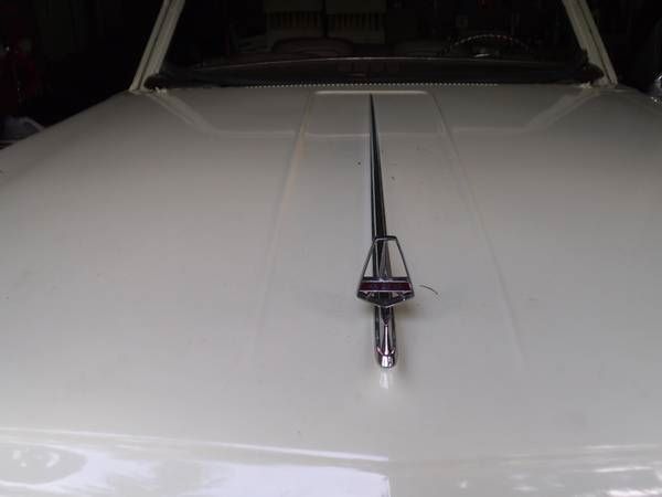Plymouth-Sport-fury-1964-Ivory-Bronze-3