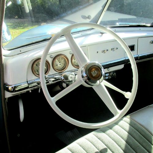 Plymouth-Sport-wagon-1949-Teal-5