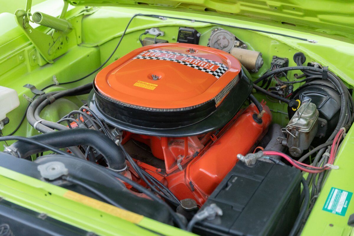 Plymouth-Superbird-1970-11