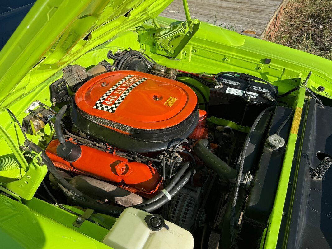 Plymouth-Superbird-1970-23