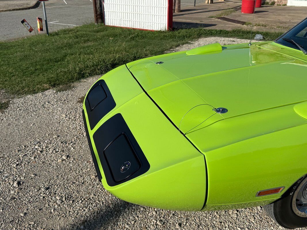 Plymouth-Superbird-1970-25